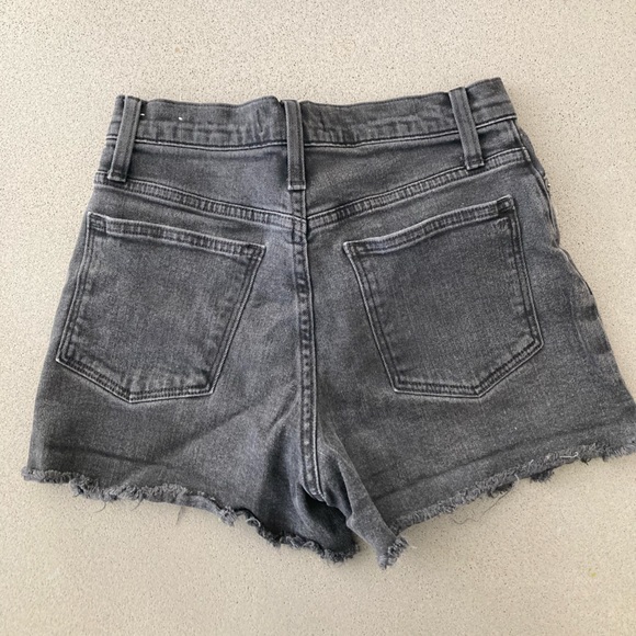 Madewell high-waisted frayed-hem jean shorts -will drop for closer clear out! - Picture 4 of 12